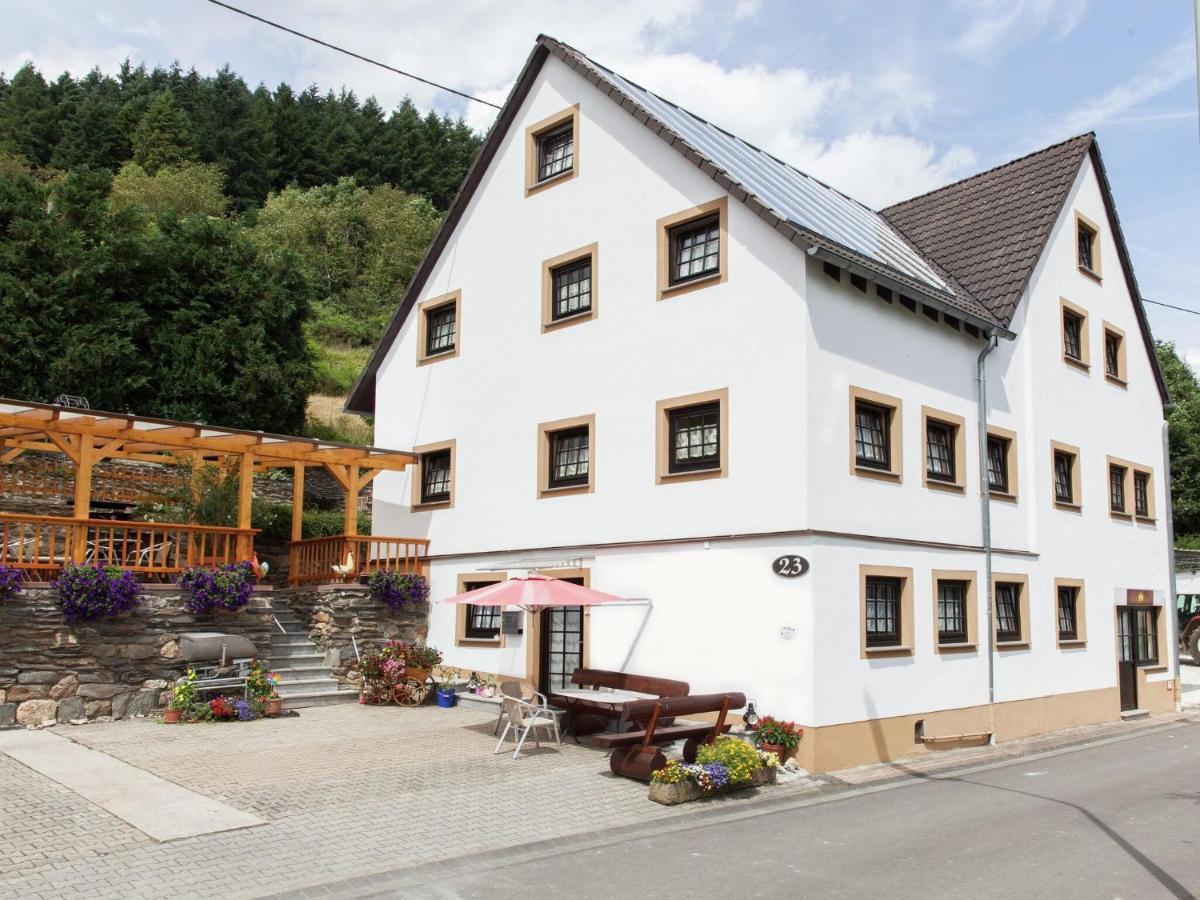 Modern Apartment in Merschbach Hunsruck with garden Exterior foto