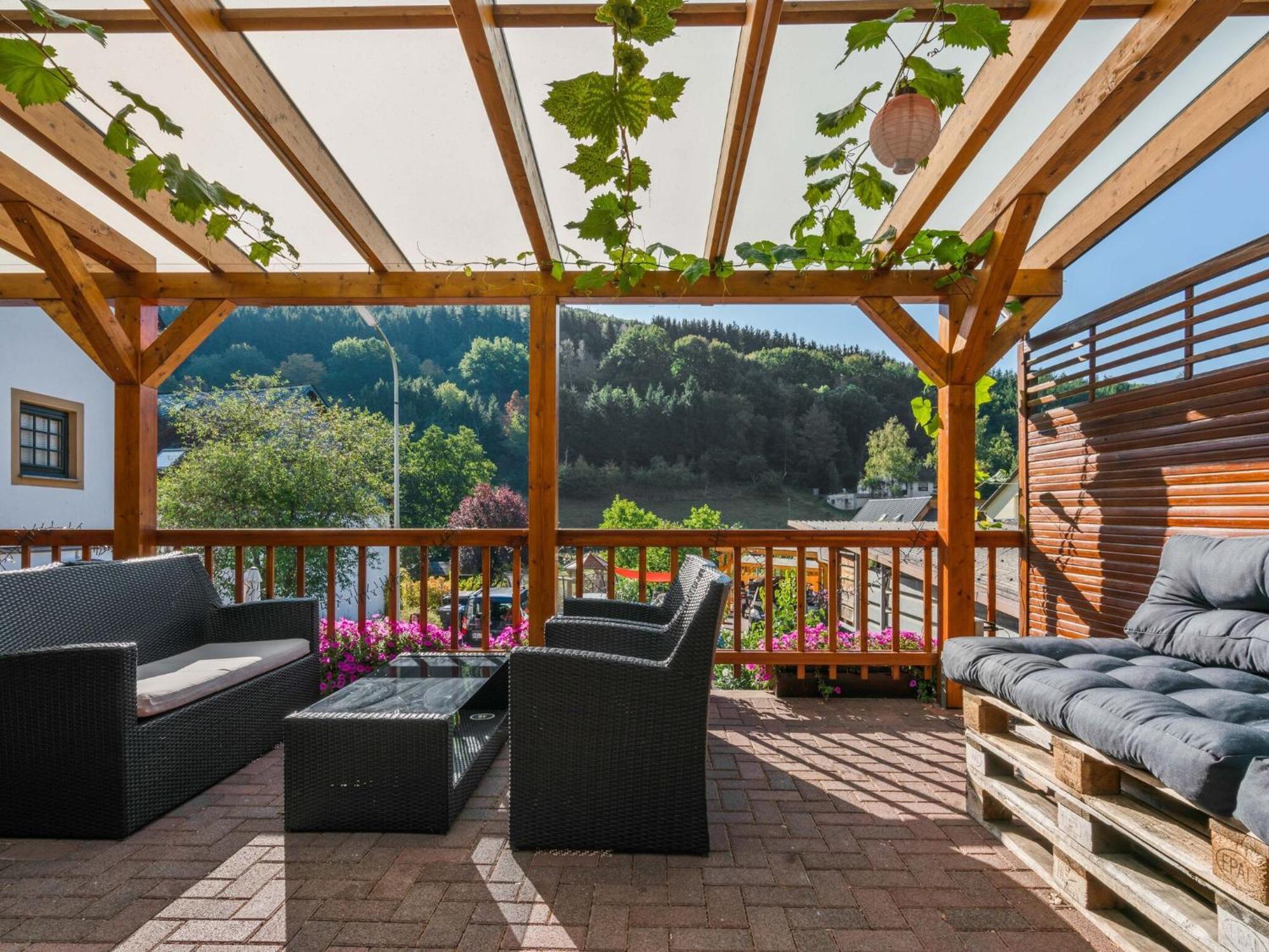 Modern Apartment in Merschbach Hunsruck with garden Exterior foto